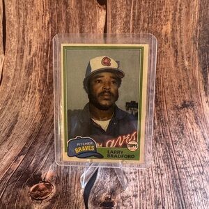1981 Topps Larry Bradford #542 Baseball Trading Card Item #ME640